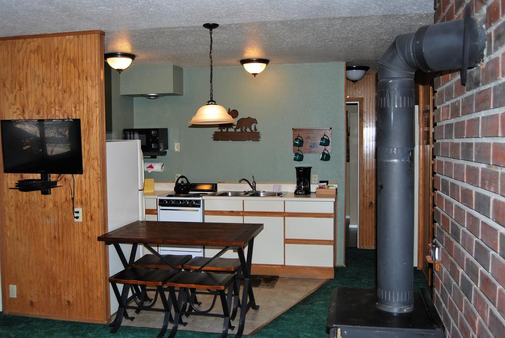 Edelweiss Lodge Мамът Лейкс Екстериор снимка